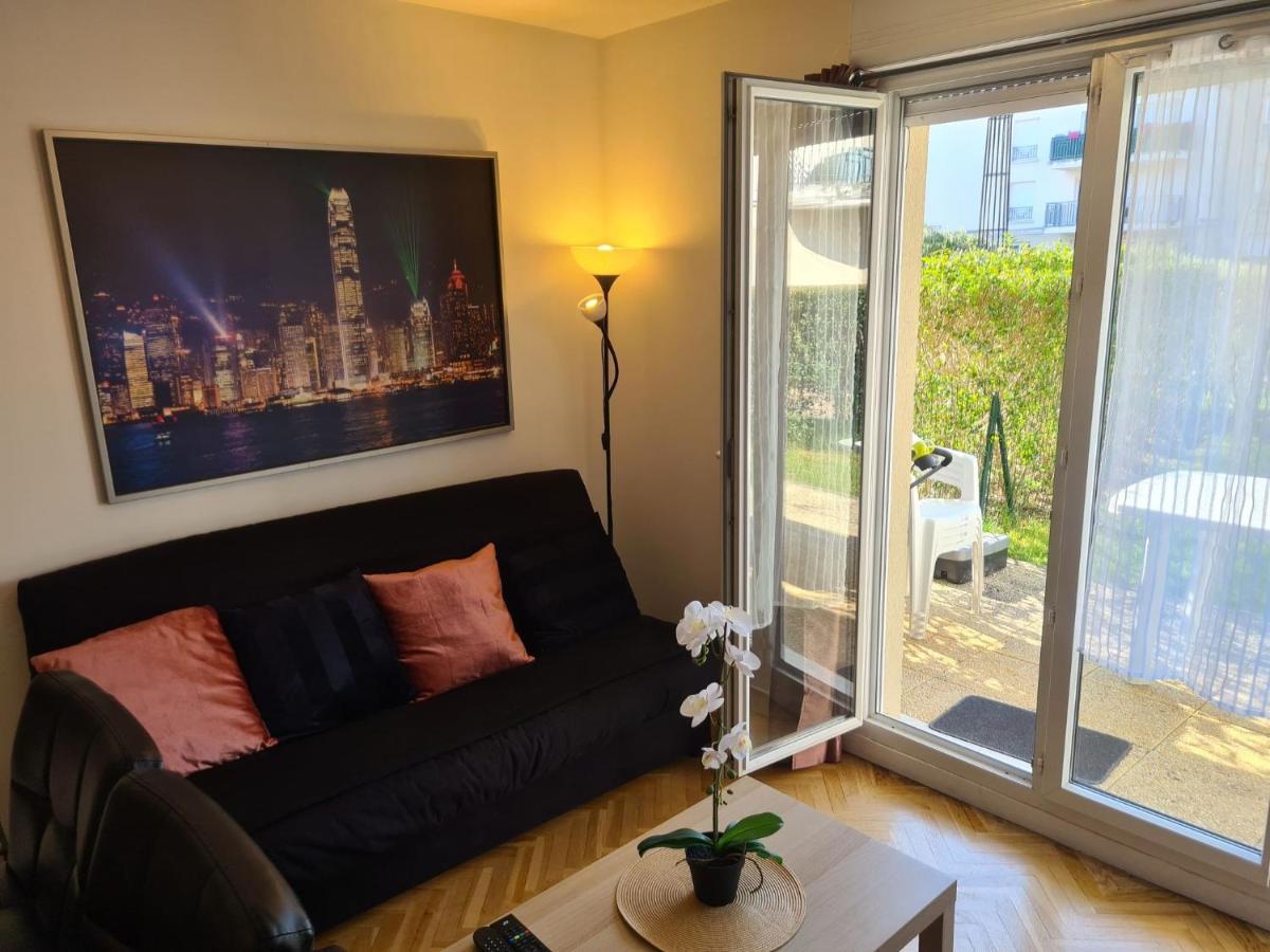 Appartement Avec Rez De Jardin A Disneyland มองต์เตฮวา ภายนอก รูปภาพ