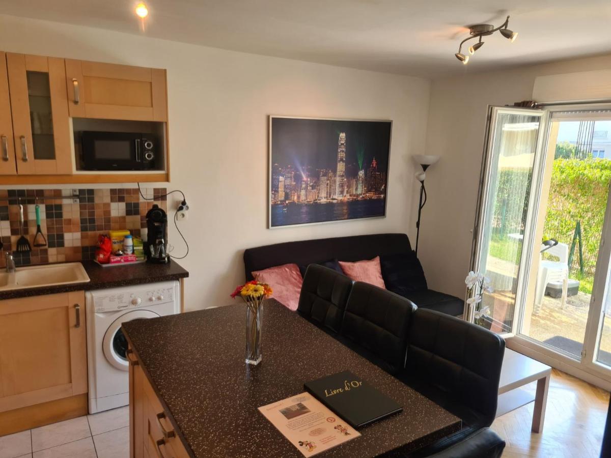 Appartement Avec Rez De Jardin A Disneyland มองต์เตฮวา ภายนอก รูปภาพ