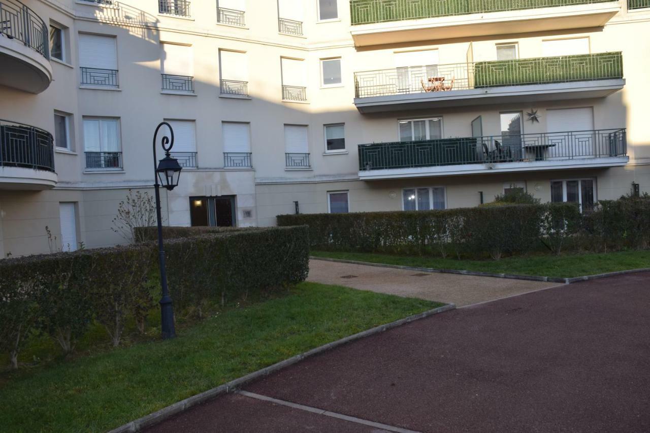 Appartement Avec Rez De Jardin A Disneyland มองต์เตฮวา ภายนอก รูปภาพ
