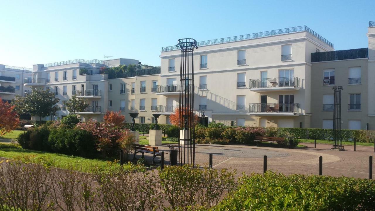 Appartement Avec Rez De Jardin A Disneyland มองต์เตฮวา ภายนอก รูปภาพ