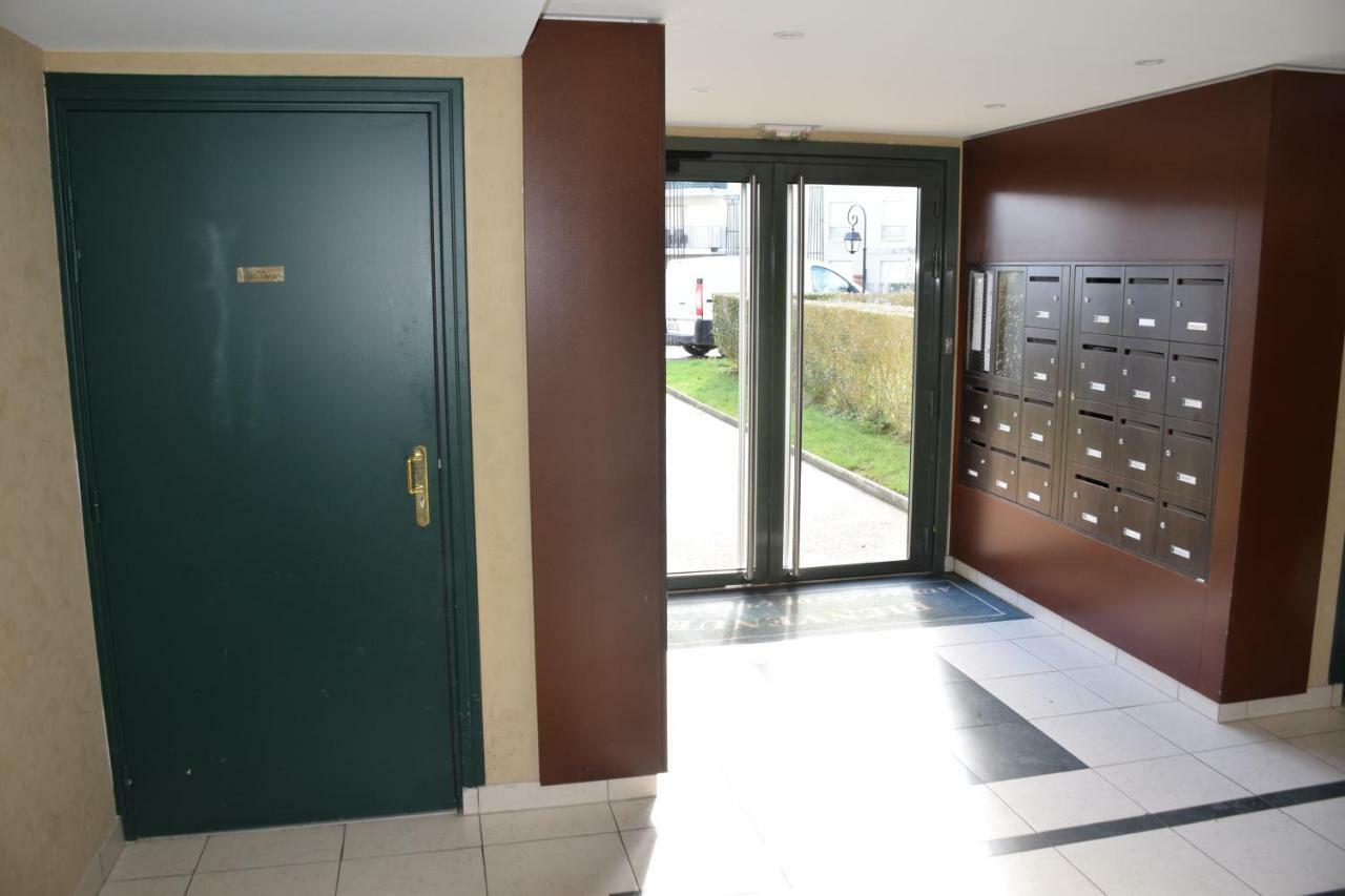 Appartement Avec Rez De Jardin A Disneyland มองต์เตฮวา ภายนอก รูปภาพ