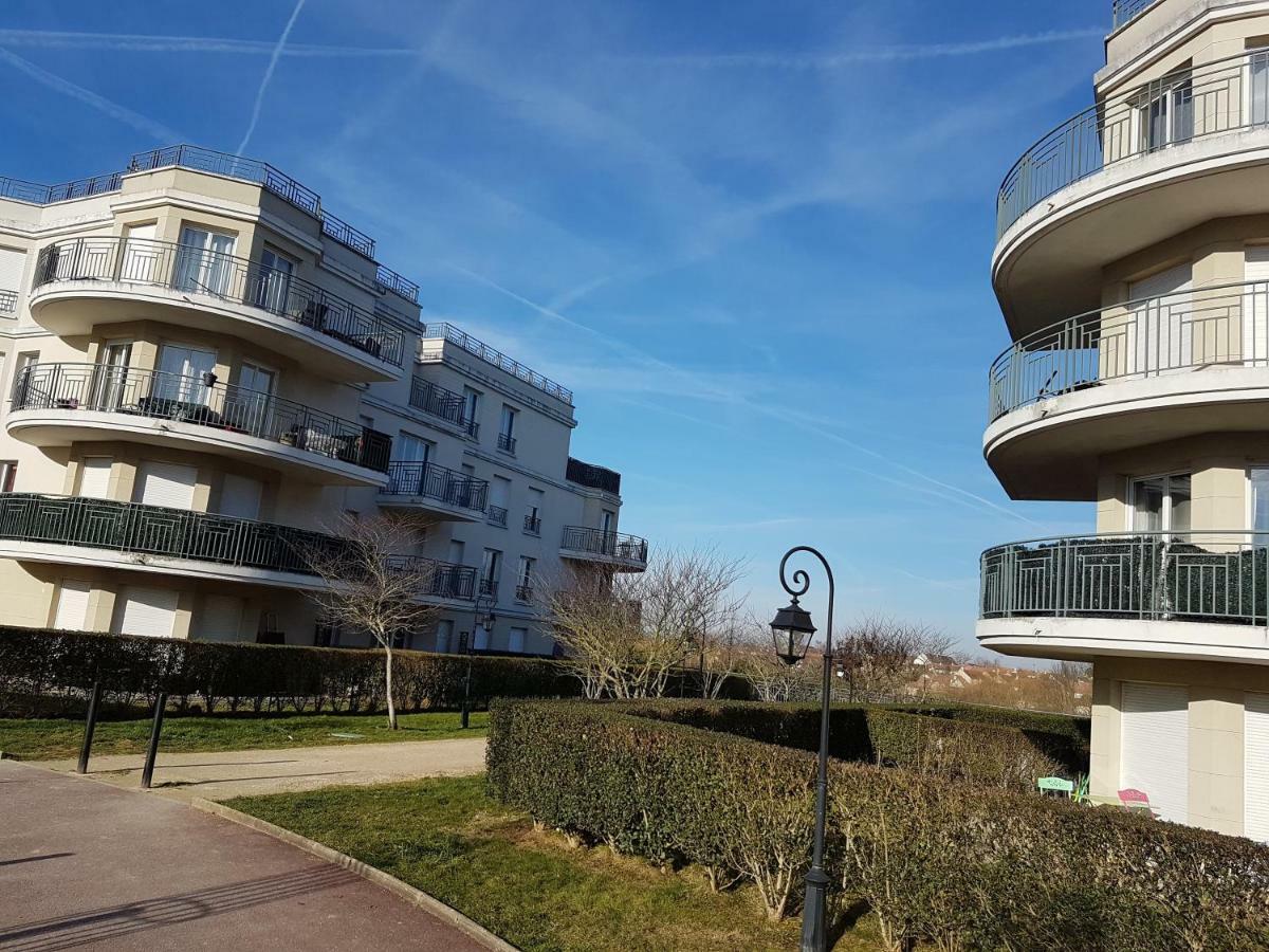 Appartement Avec Rez De Jardin A Disneyland มองต์เตฮวา ภายนอก รูปภาพ